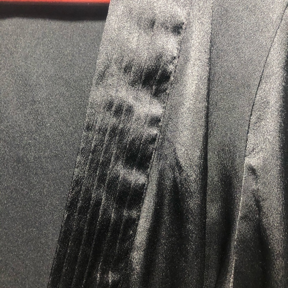 Silk Robe - Picture 4 of 5